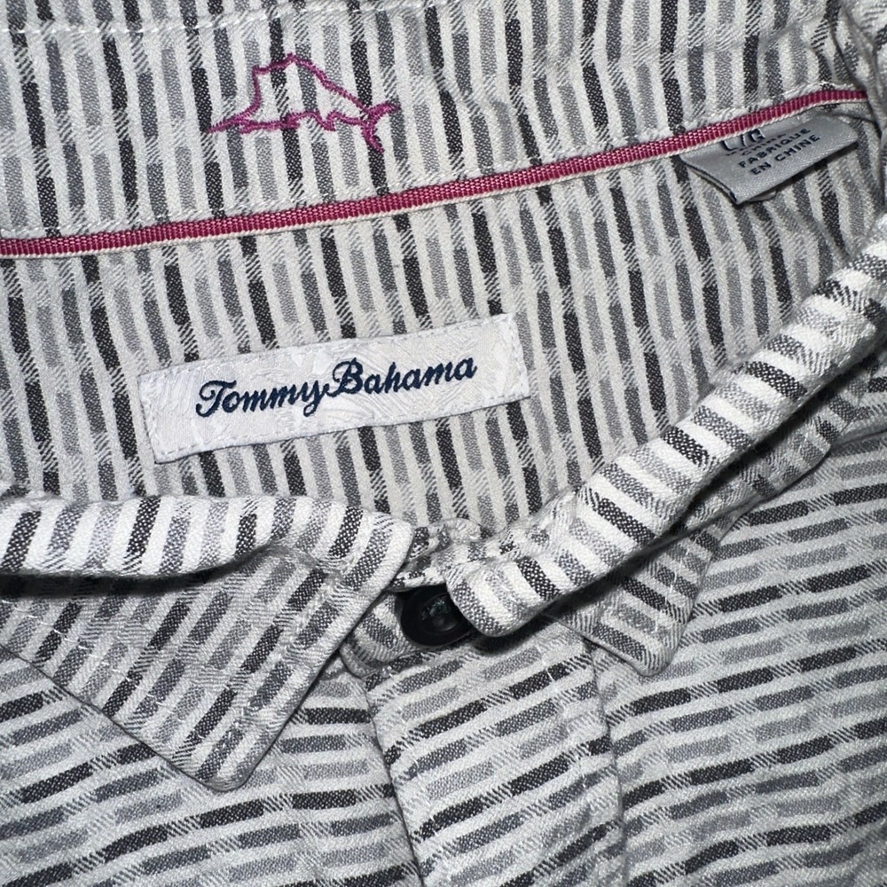 Tommy Bahama 100% Silk Shirt Large Short Sleeve Button Up Shirt Geometric - Picture 6 of 7